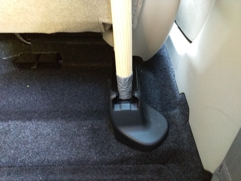 Right wooden support.